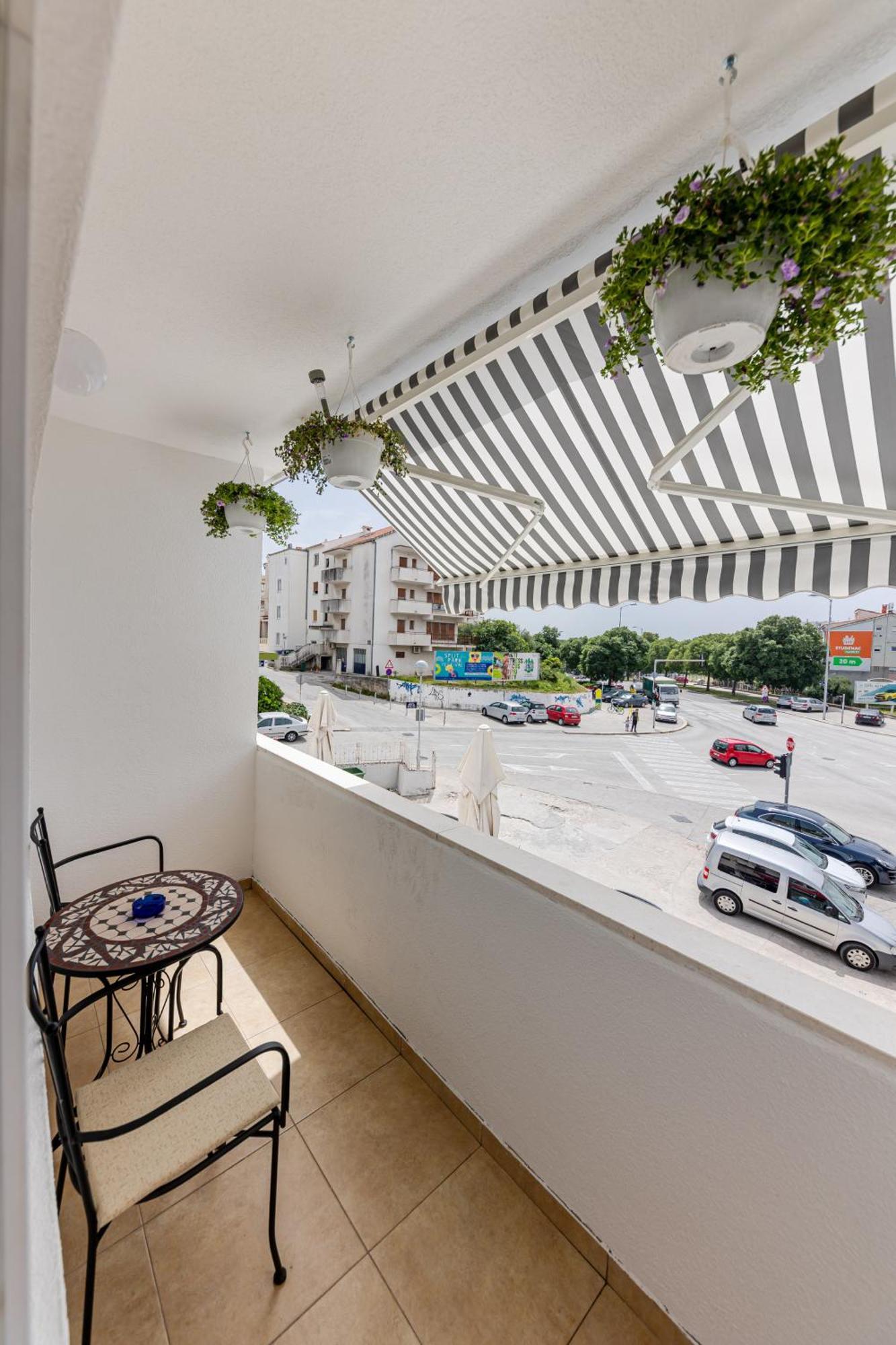 House Niko M With 6 Apartments Split Ngoại thất bức ảnh