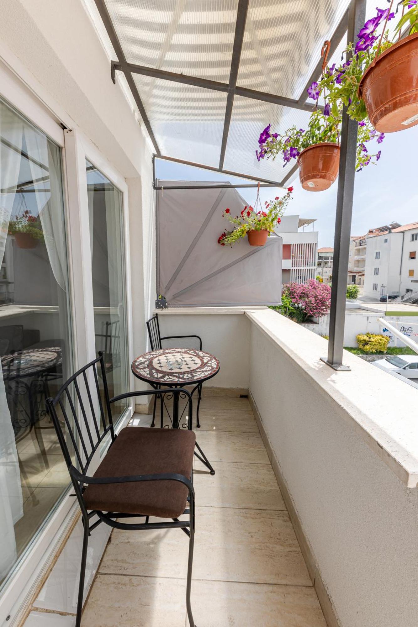 House Niko M With 6 Apartments Split Ngoại thất bức ảnh