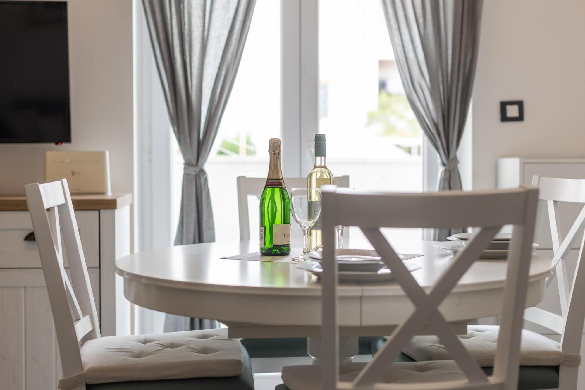 House Niko M With 6 Apartments Split Ngoại thất bức ảnh